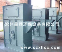 D型斗式提升機(jī)代號為D,即帶式斗式提升機(jī):產(chǎn)品規(guī)格以斗寬表示.相比鏈圓環(huán)鏈?zhǔn)蕉肥教嵘龣C(jī)該D型斗式提升機(jī)具有規(guī)格多輸送量大,提升高度高,運(yùn)行平穩(wěn)可靠,壽命長等顯著優(yōu)點.