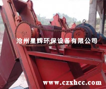  脫水斗式提升機(jī)作為選煤廠常用的機(jī)械設(shè)備,T/L脫水斗式提升機(jī)其設(shè)計的自動化先進(jìn)程度,結(jié)構(gòu)布置方式,使用安全性,可靠性、連續(xù)性和高效運(yùn)行將直接影響選煤廠生產(chǎn)成本.